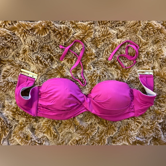 Like new fuscia bandeau bikini top with removable straps - Picture 7 of 7